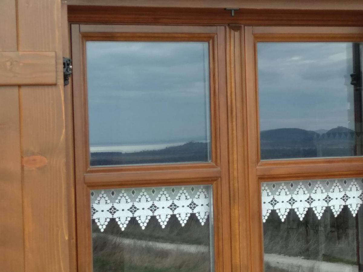Вилла Casa Beata Lesencetomaj Экстерьер фото