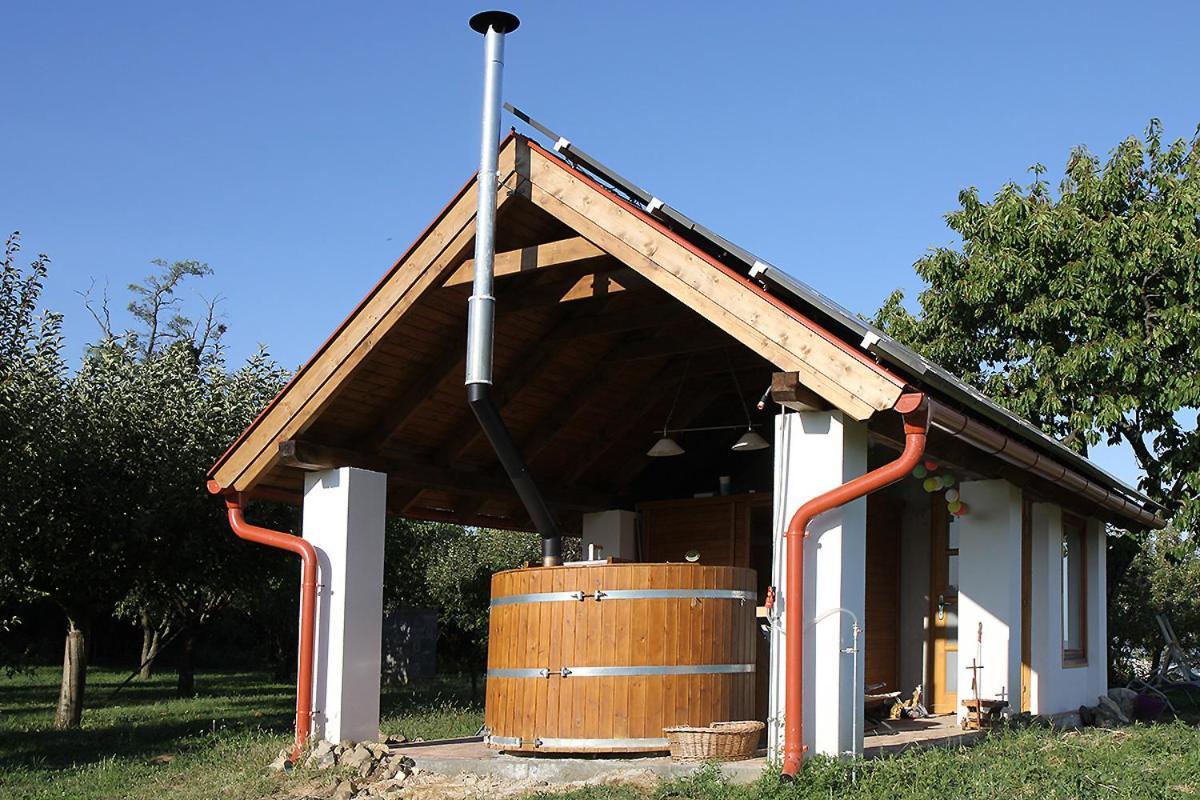 Вилла Casa Beata Lesencetomaj Экстерьер фото